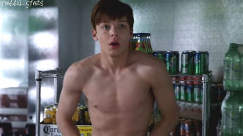 noel fisher naked|Cameron Monaghan, Noel Fisher Penis,Shirtless Scene in。